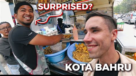 Tourists surprise locals in Kota Bharu   Street Food Kelantan Tour Malaysia Vlog 2023